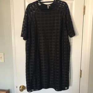 Black Shortsleeved Dress